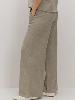 Encuentro Moda PANTALON TEXTURA ABERTURAS